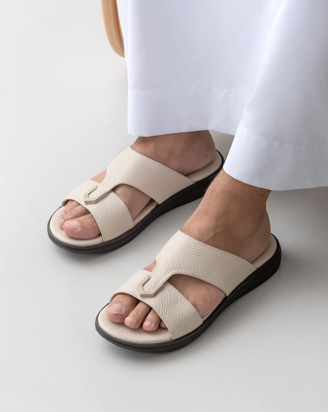 Chic Modern Style Leather Sandal